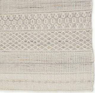 Jaipur Living Penrose Lenna PNR05 Cream/Light Gray Area Rug Detail Image