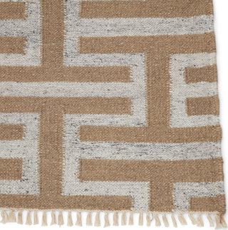 Jaipur Living Prescot Holmes PRC02 Silver/Taupe Area Rug Corner Close Up Image