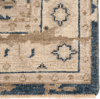 Jaipur Living Rhapsody Cadenza RHA01 Beige/Dark Blue Area Rug Corner Close Up Image