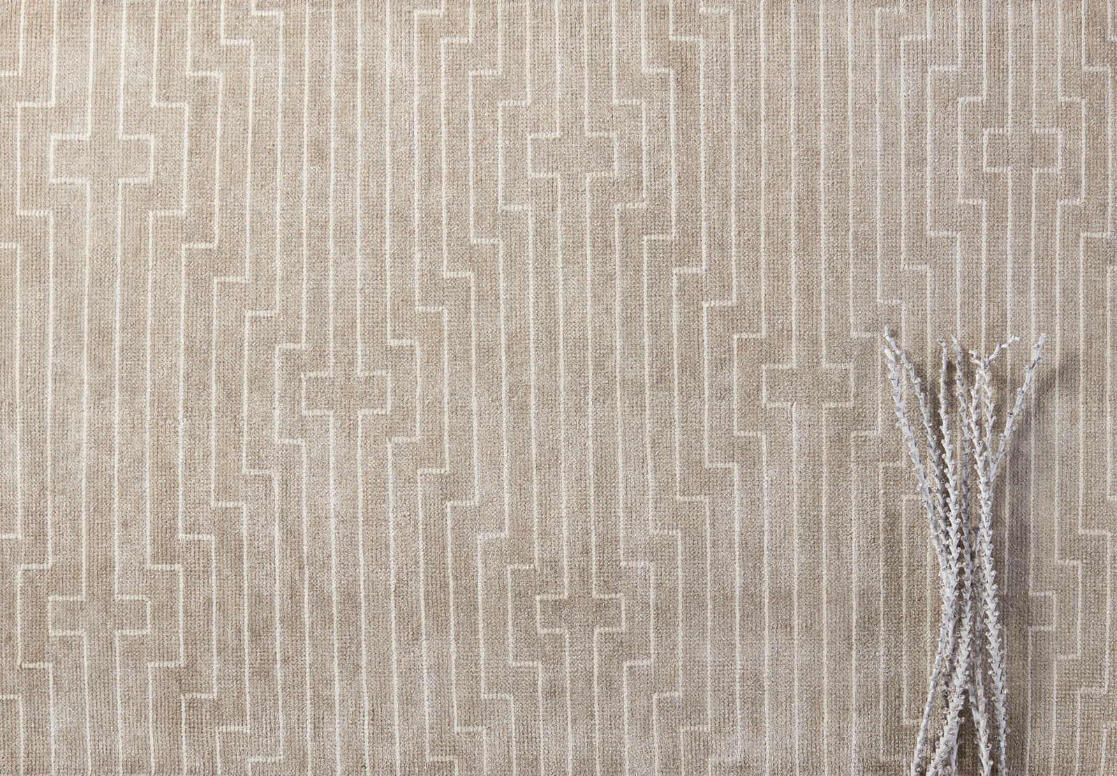 Jaipur Living Satellite Alloy SAT02 White/Black Area Rug Incredible