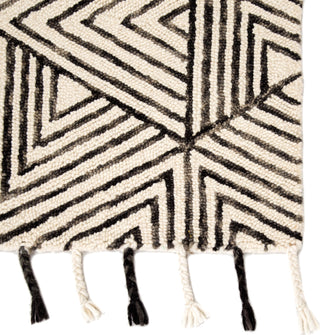 Jaipur Living Vera Montblanc VNK01 Ivory/Gray Area Rug by Nikki Chu