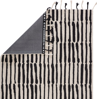 Jaipur Living Vera Saville VNK08 Black/Ivory Area Rug by Nikki Chu - Folded Corner