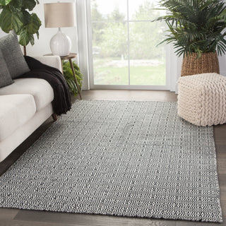 Jaipur Living Yarra Sandover YAR01 White/Black Area Rug Lifestyle Image Feature