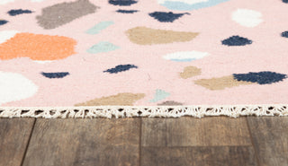 Momeni Jem JEM-2 Pink Area Rug by Novogratz Close up