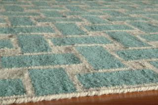 Momeni Laguna LG-02 Aqua Area Rug Closeup