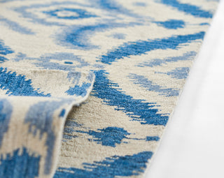 Momeni Leiden LEI-3 Blue Area Rug Lifestyle Image Feature