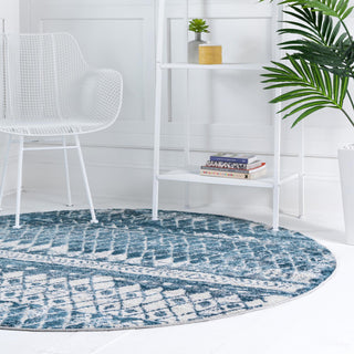 Unique Loom Leipzig T-LPZG6 Blue Area Rug Round Lifestyle Image