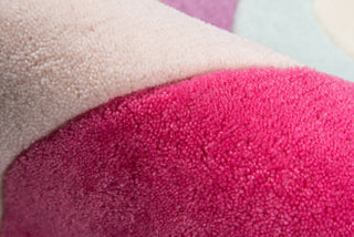 Momeni Lil Mo Whimsy LMJ28 Pinks Area Rug Detail Shot