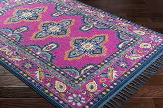Surya Love LOV-2311 Area Rug Corner Image Feature