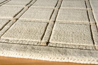 Momeni Metro MT-19 Oatmeal Area Rug Corner Shot