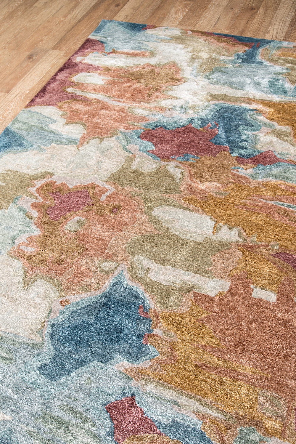 Momeni Millenia MI-11 Multi Area Rug Corner Shot Feature