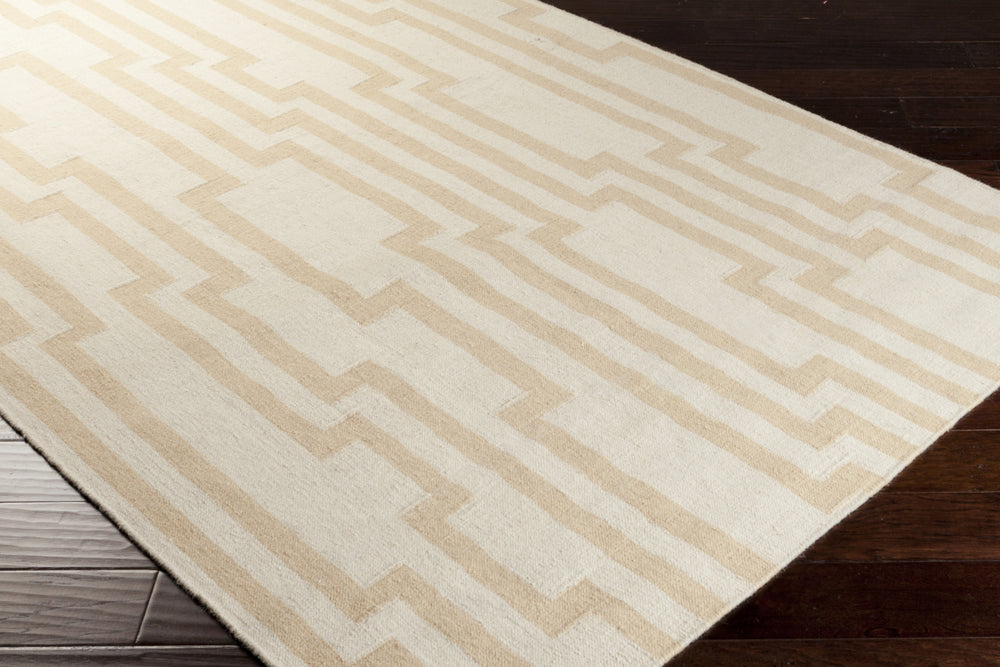 Surya Market Place MKP-1009 Area Rug by Candice Olson 5x8 Corner Feature