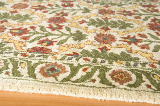 Momeni Moghul MG-05 Ivory Area Rug Corner Shot