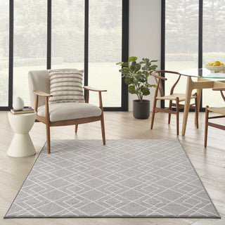 Nourison Modern Lines MOL01 Silver Area Rug Detail Image