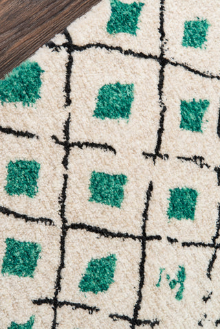 Momeni Bungalow BUN-2 Green Area Rug by Novogratz Corner