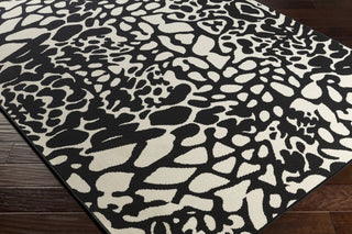 Artistic Weavers Myrtle Bermuda Onyx Black/Ivory Area Rug Corner Shot
