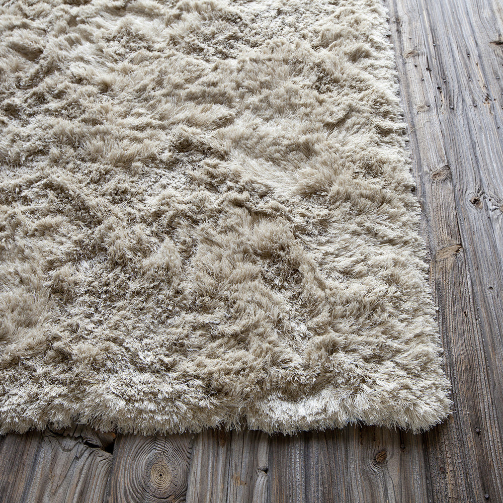 Chandra Naya NAY-18804 Area Rug Corner Shot Feature
