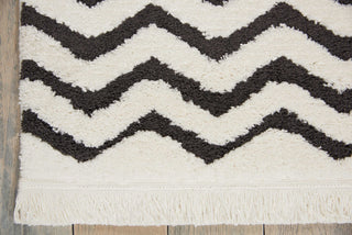 Dws05 Kamala DS501 White Area Rug by Nourison Corner Image