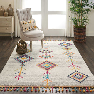 Nourison Moroccan Casbah MCB04 Cream/Grey Area Rug Corner Image Feature