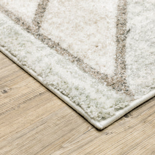 Oriental Weavers Cambria 5569B Grey/Beige Area Rug Corner Image