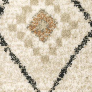 Oriental Weavers Georgia 660B0 Ivory/Orange Area Rug Close-up Image
