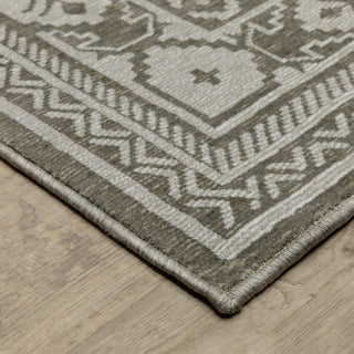 Oriental Weavers Intrigue INT06 Grey/Grey Area Rug Corner Image