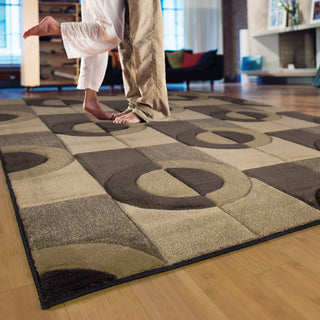 Oriental Weavers Tones 052J5 Brown/Beige Area Rug Roomshot Feature