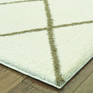 Oriental Weavers Verona 002W6 Ivory/Brown Area Rug Corner Shot
