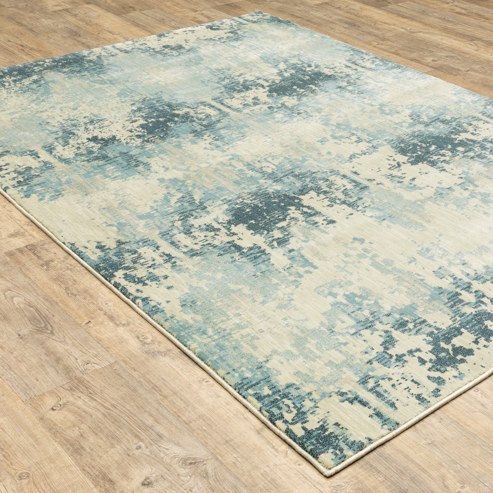 Oriental Weavers Xanadu 8020H Ivory/Blue Area Rug