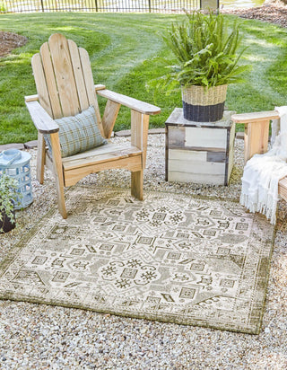 Unique Loom Outdoor Aztec T-KZOD16 Green Area Rug Square Lifestyle Image