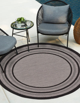 Unique Loom Outdoor Border T-KOZA-K3012A Gray Area Rug Round Lifestyle Image