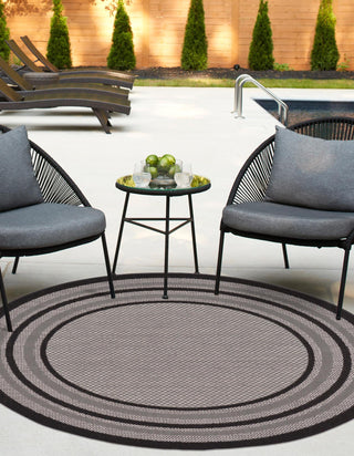 Unique Loom Outdoor Border T-KOZA-K3012A Gray Area Rug Round Lifestyle Image