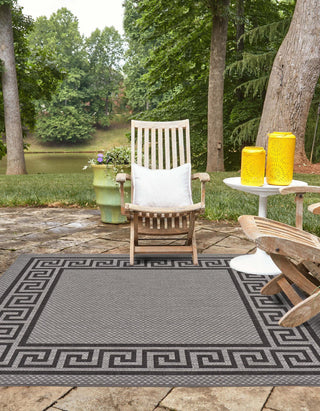 Unique Loom Outdoor Border T-KOZA-K3040A Gray Area Rug Square Lifestyle Image