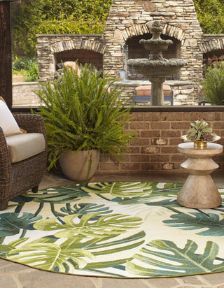 Unique Loom Outdoor Botanical OWE-EDEN-91 Green Area Rug Round Lifestyle Image