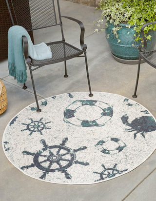 Unique Loom Outdoor Coastal OWE-CSTL4 Ivory Area Rug Round Lifestyle Image