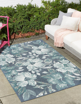 Unique Loom Outdoor Coastal OWE-CSTL6 Blue Area Rug Rectangle Lifestyle Image Feature