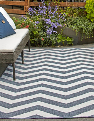 Unique Loom Outdoor Coastal OWE-CSTL7 Navy Blue Area Rug Rectangle Lifestyle Image