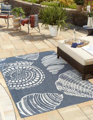 Unique Loom Outdoor Coastal OWE-CSTL8 Navy Blue Area Rug Rectangle Lifestyle Image Feature