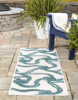 Unique Loom Outdoor Coastal OWE-CSTL9 Ivory Area Rug Runner Lifestyle Image