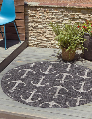 Unique Loom Outdoor Coastal T-KZOD20 Charcoal Area Rug Round Lifestyle Image