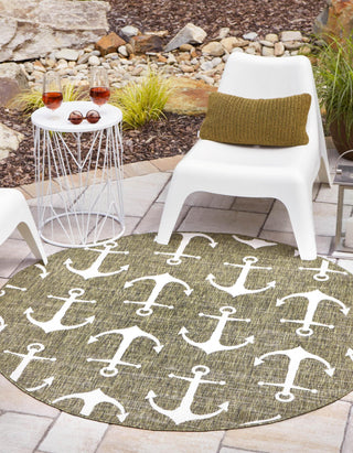 Unique Loom Outdoor Coastal T-KZOD20 Green Area Rug Round Lifestyle Image