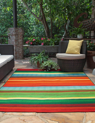 Unique Loom Outdoor Modern OWE-EDEN-194 Multi Area Rug Rectangle Lifestyle Image Feature