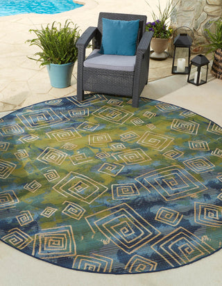 Unique Loom Outdoor Modern OWE-EDEN-5 Blue Area Rug Round Lifestyle Image