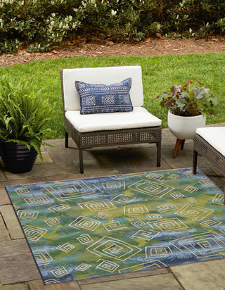 Unique Loom Outdoor Modern OWE-EDEN-5 Blue Area Rug Square Lifestyle Image