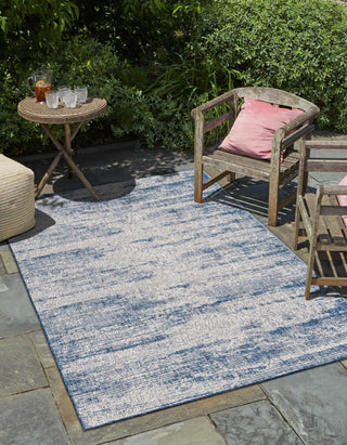 Unique Loom Outdoor Modern T-KZOD21 Blue Area Rug Rectangle Lifestyle Image Feature