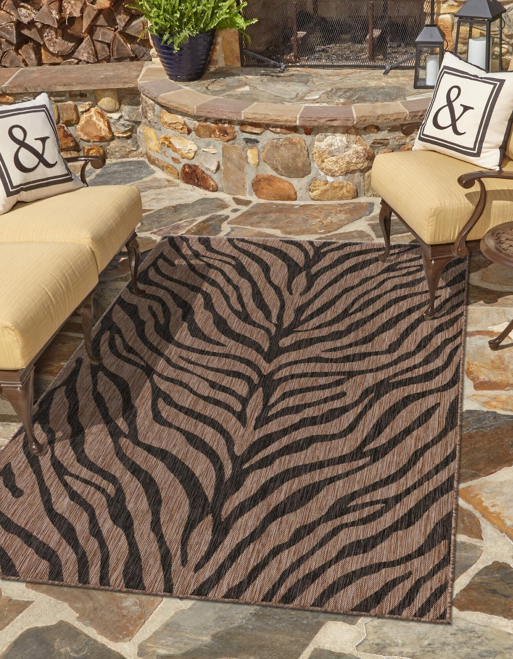 Unique Loom Outdoor Safari T-KZOD25 Natural Area Rug Rectangle Lifestyle Image Feature