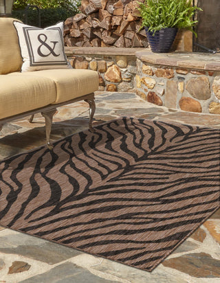 Unique Loom Outdoor Safari T-KZOD25 Natural Area Rug Rectangle Lifestyle Image