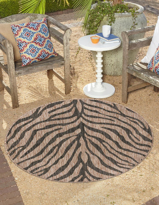 Unique Loom Outdoor Safari T-KZOD25 Natural Area Rug Round Lifestyle Image