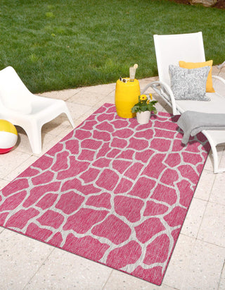 Unique Loom Outdoor Safari T-KZOD5 Magenta Area Rug Rectangle Lifestyle Image Feature