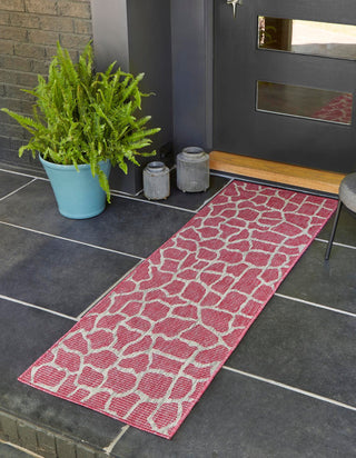 Unique Loom Outdoor Safari T-KZOD5 Magenta Area Rug Runner Lifestyle Image